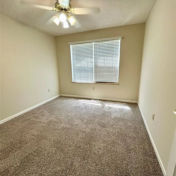621 Jaime Lynn Ct — Photo 29