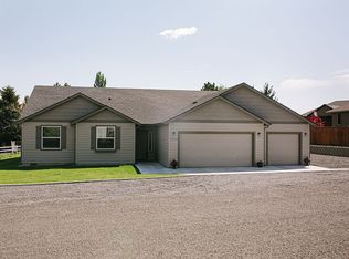 19737 Fairway Dr NW, Soap Lake, WA 98851