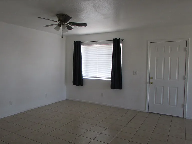 1697 Richardo Ave — Photo 3