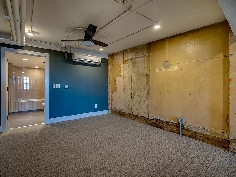 219 N Alamo St — Photo 26