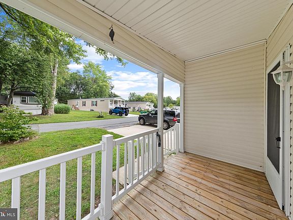 4th image of 17339 Water View Dr