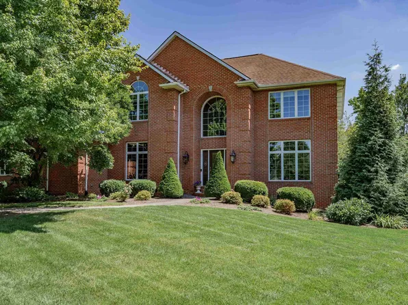2015 Grey Birch Rd, Fort Wayne, IN 46814