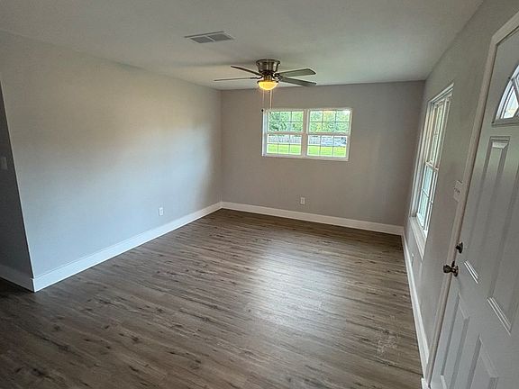4th image of 206 S Howard Ave