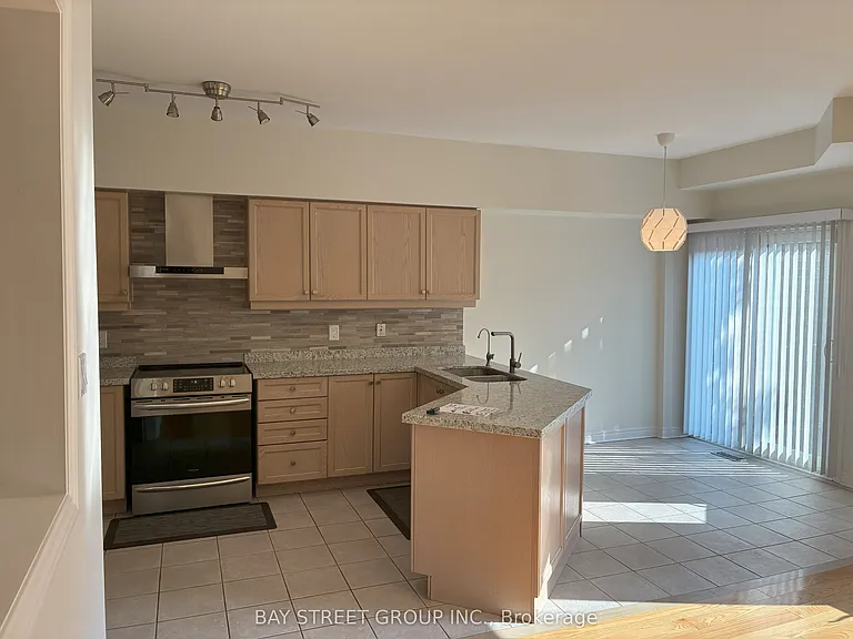 85 Kimono Cres — Photo 17