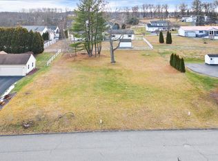 502 Parkmeadow Dr, Pottsville, PA 17901