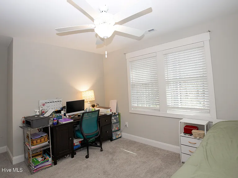 643 Lilac Ln — Photo 39