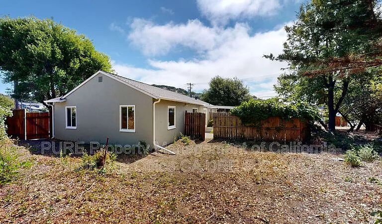 480 Washington Ct — Photo 12
