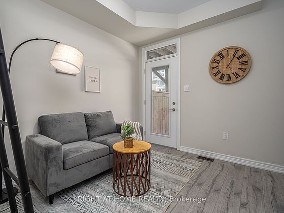 4th image of 112 Hollywood Ct