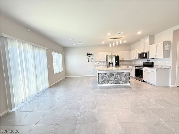 3rd image of 10325 Toasted Acorn Dr