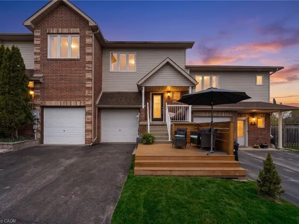 4 Parkside Cres, Essa, ON L0M 1B3