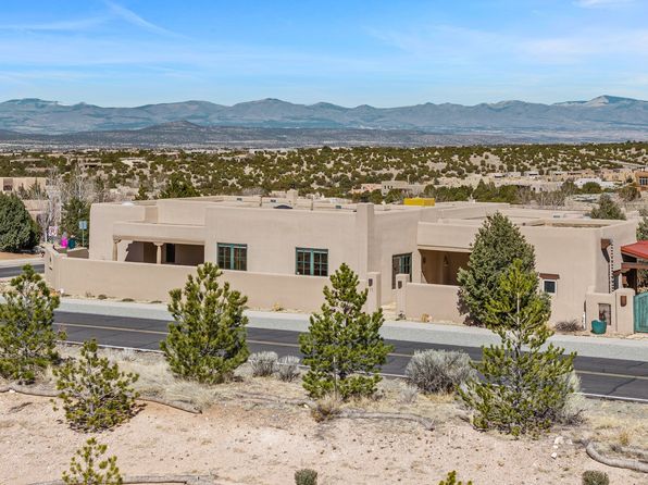 23 Camino Botanica, Santa Fe, NM 87507