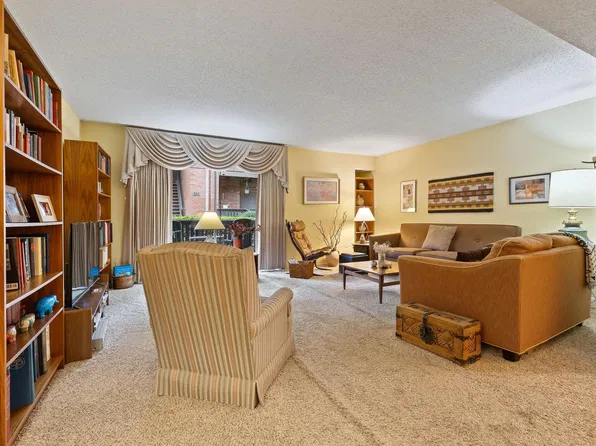 835 Thistledown Dr #2003, Memphis, TN 38117