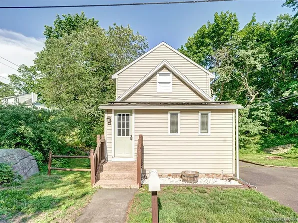 63 Hilton Avenue, East Haven, CT 06512