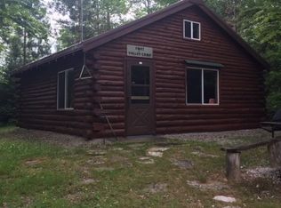 11004 Little Harbor Rd, Garden, MI 49835