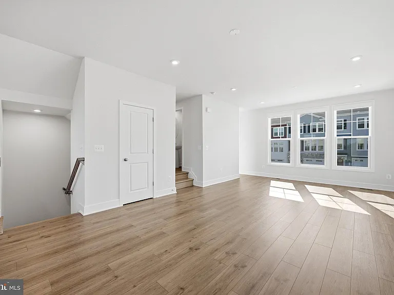 122 Checkerspot Way — Photo 7