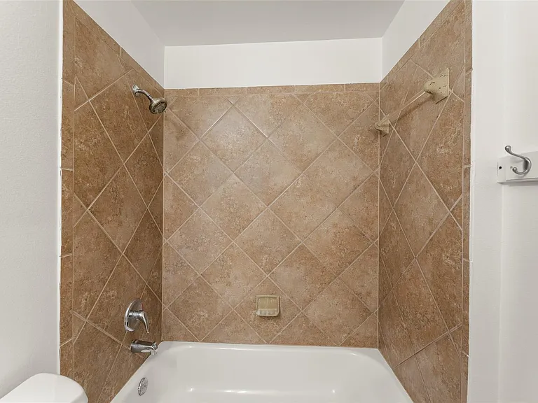 3814 Hunters Gate Ct — Photo 42