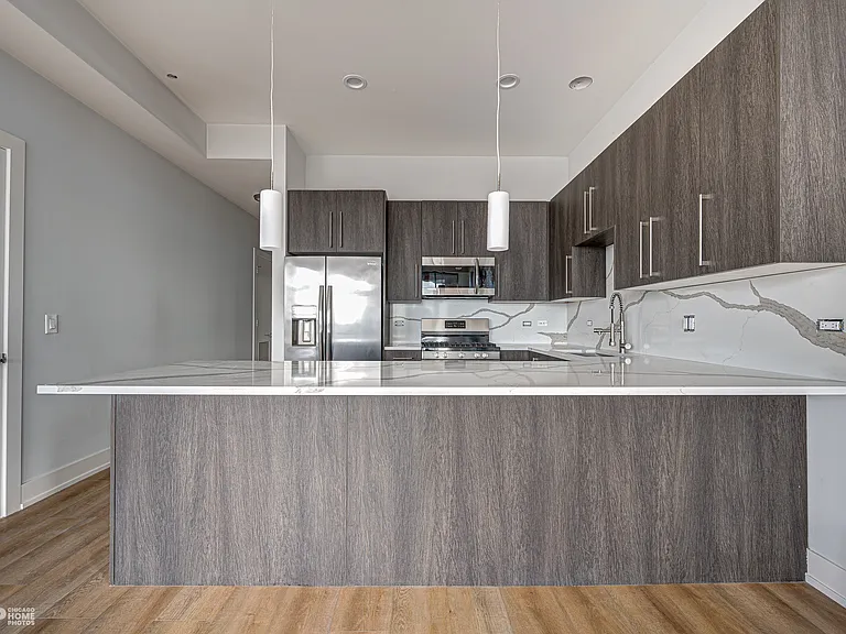 3114 N Ridgeway Ave #306 — Photo 3