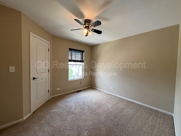 498 Grosvenor Ln — Photo 26