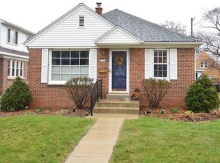 2334 N 74th St, Wauwatosa, WI 53213