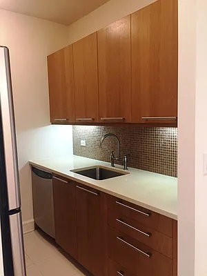 Rented by Windsor Property Management | media 32