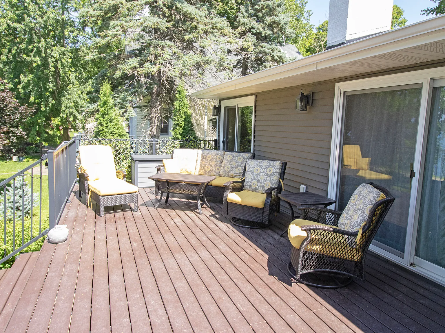 2 bed, 1152 sqft, $4,800 — Photo 2