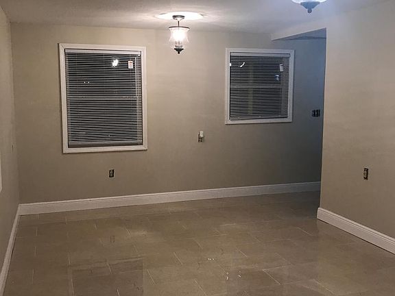 5th image of 17 Hancock Ln