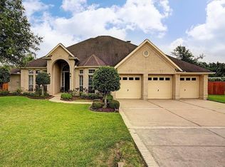 2216 Lakeway Dr, Friendswood, TX 77546