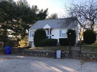 81 Charity St, East Providence, RI 02914