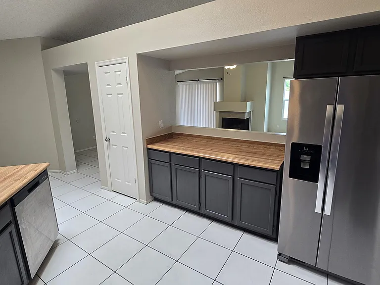 6320 W Shaw Butte Dr — Photo 14