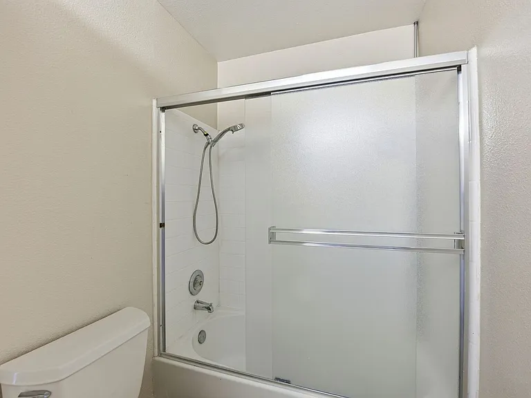 3808 Alder Ave — Photo 36