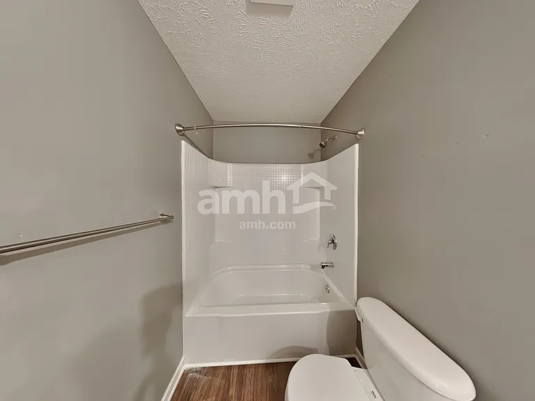 1010 Harmony Ln — Photo 16