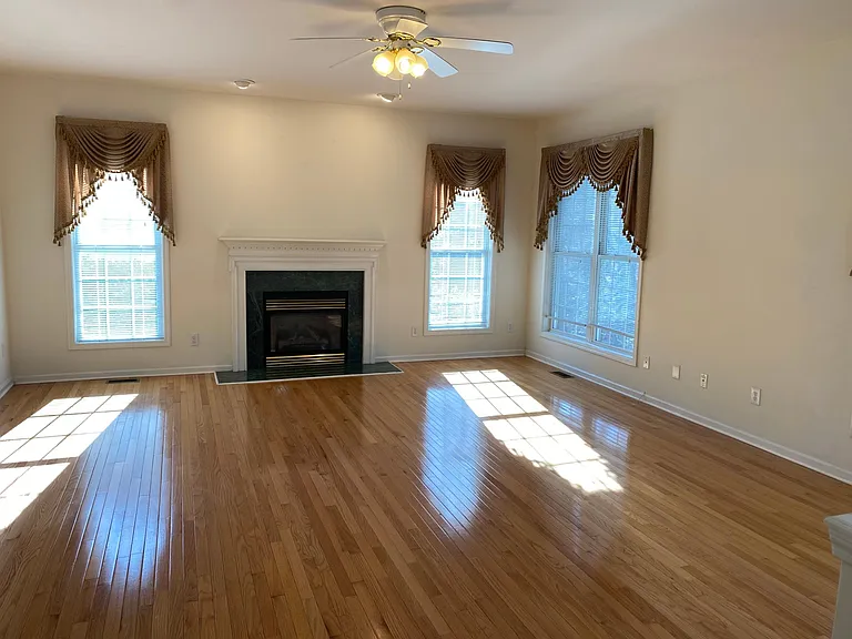 412 Riggsbee Farm Dr — Photo 4