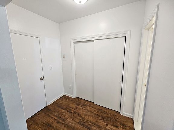 2nd image of 17 Old Allamuchy Rd #3