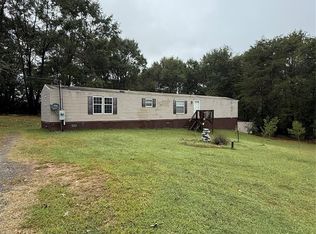 223 Green Acres Rd, Mooresboro, NC 28114