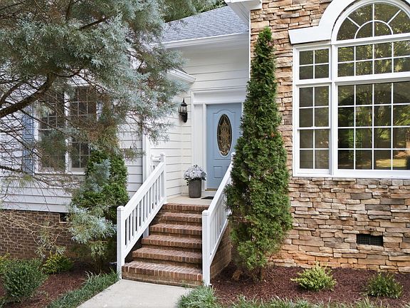 5th image of 8901 Pleasant Meadow Dr