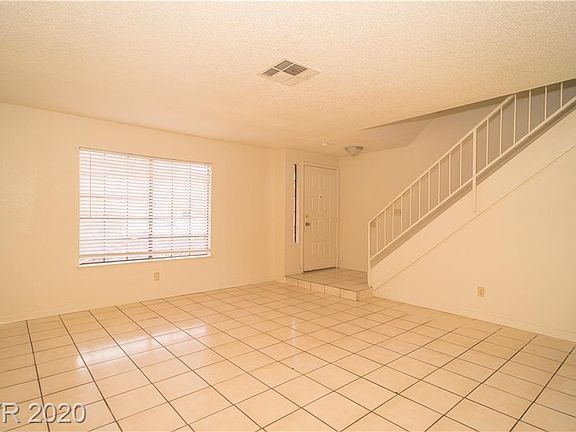 5th image of 6717 Reggie Cir