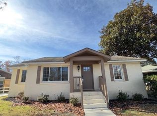 8 Pembroke Ln, Taylors, SC 29687