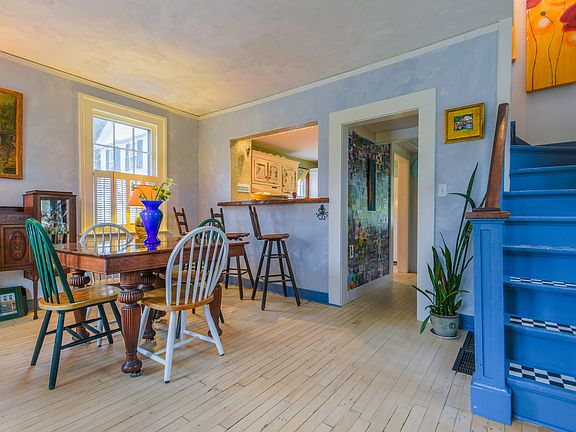 Kitchen, dining area