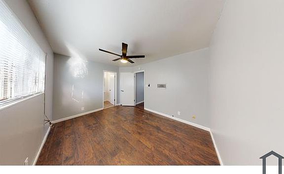 4th image of 949 35th St #8
