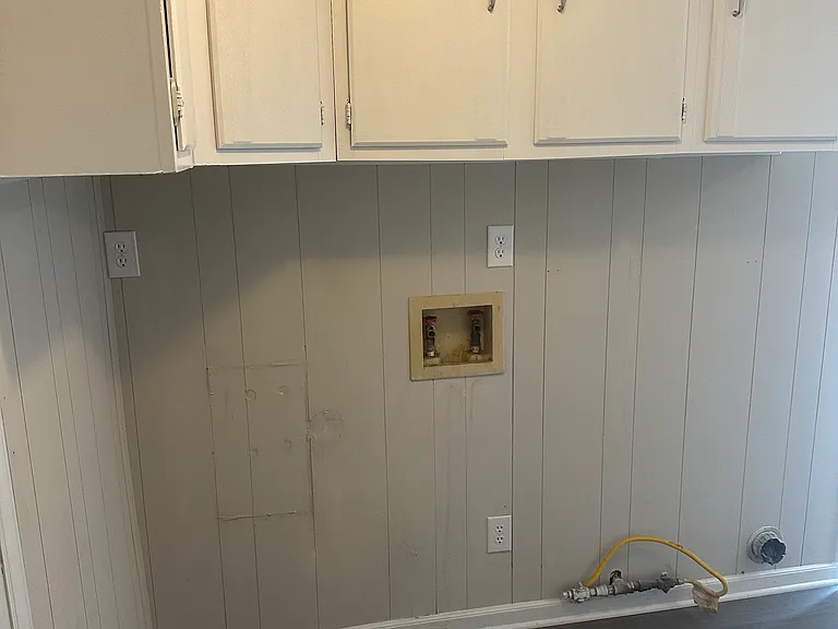 1610 Warren Cir — Photo 5