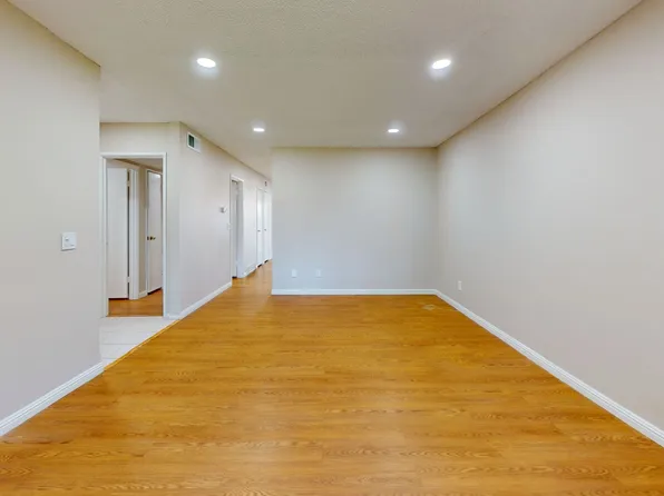 All units 2 Bedroom , 2 baths, 149-167 N Cambridge Ave #149, Claremont, CA 91711