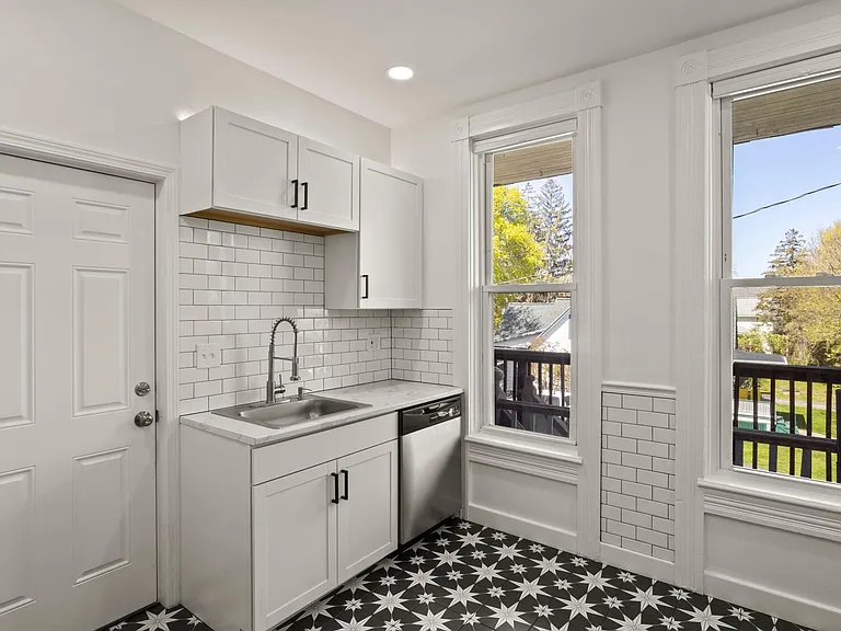 853 Meigs St #B — Photo 1