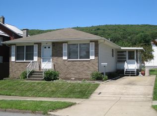 905 Shoemaker Ave, West Wyoming, PA