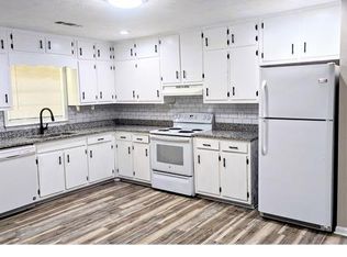 5433 Bishops Cir APT B, Norcross, GA 30093