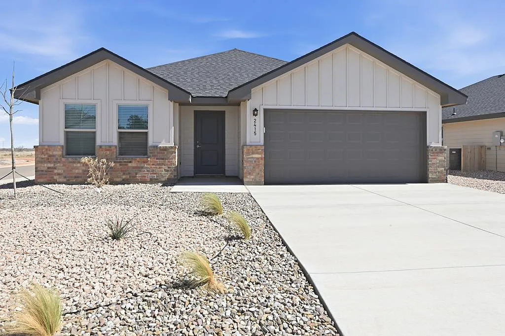 3 bed, 2.0 bath, 1500 sqft, $2,475 — Photo 1