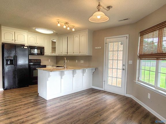 5th image of 241 Misty Cove Ct