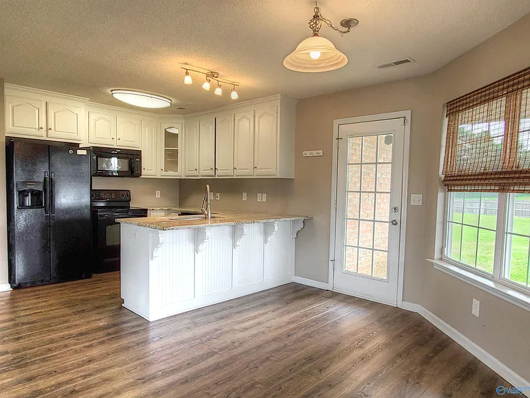 241 Misty Cove Ct — Photo 5