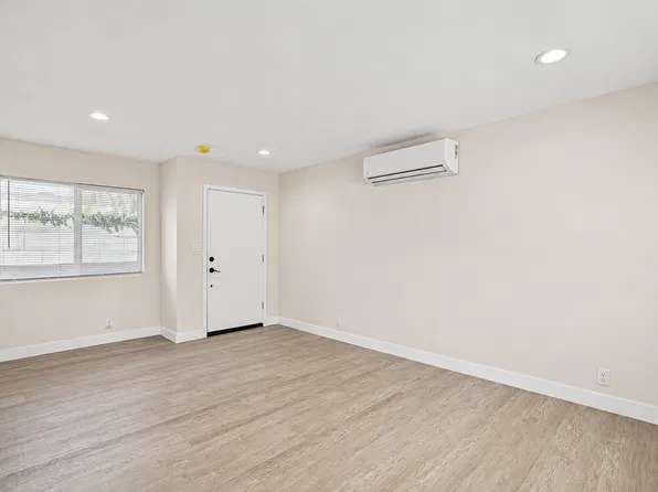 1124 Coronel St, San Fernando, CA 91340