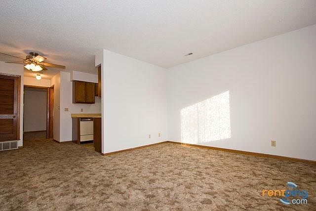 1st image of 4422 S 48th St #1X1