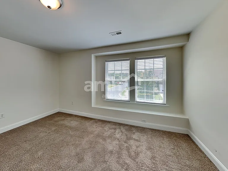 411 Waterlemon Way — Photo 14